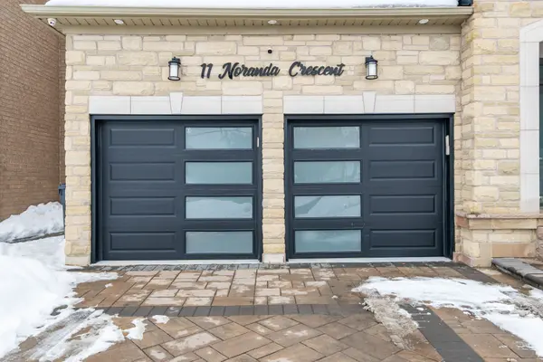 11 Noranda CRES, Brampton, ON L6Y 0M7