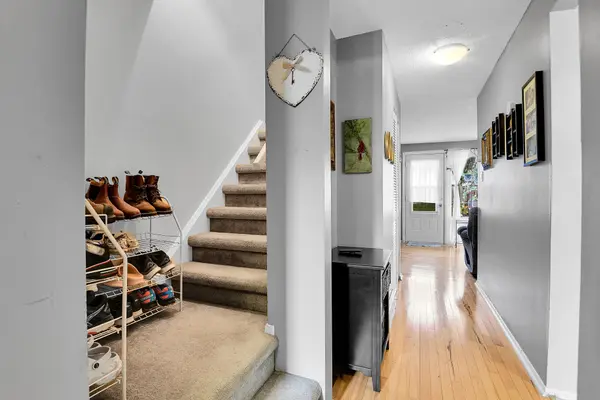 902 Elmsmere RD #B, Beacon Hill North - South And Area, ON K1J 7T6