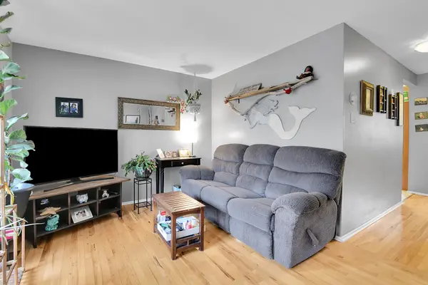 902 Elmsmere RD #B, Beacon Hill North - South And Area, ON K1J 7T6