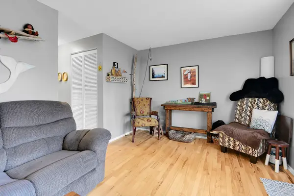 902 Elmsmere RD #B, Beacon Hill North - South And Area, ON K1J 7T6