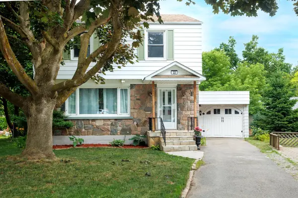 22 Sunset CT, Kawartha Lakes, ON K9V 2S1