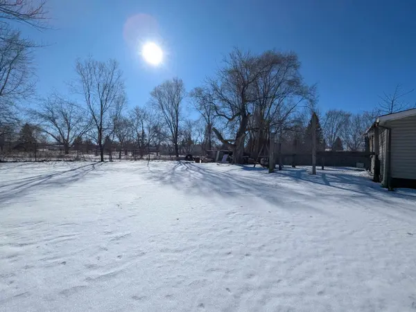 156 N Mackinaw RD, Au Gres Twp, MI 48703