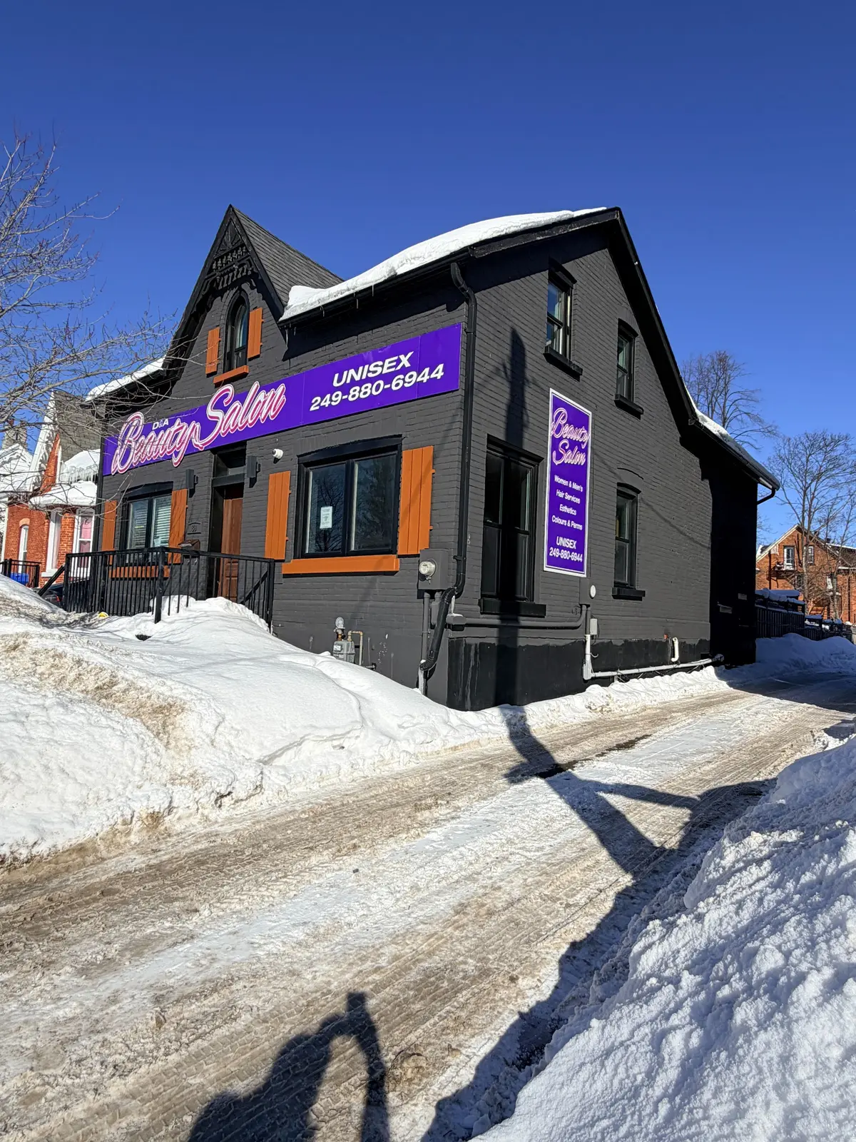 Barrie, ON L4N 1V1,89 Toronto ST