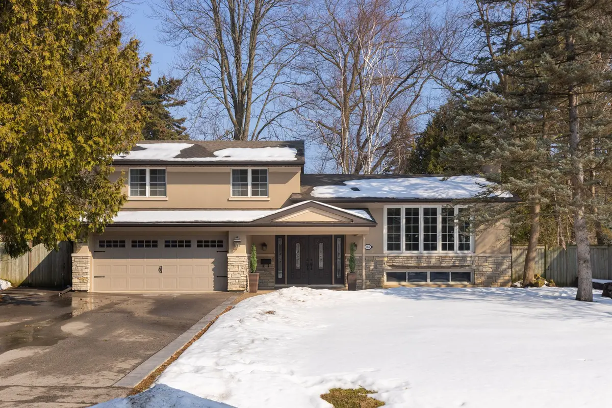 165 Walby DR, Oakville, ON L6L 4C9