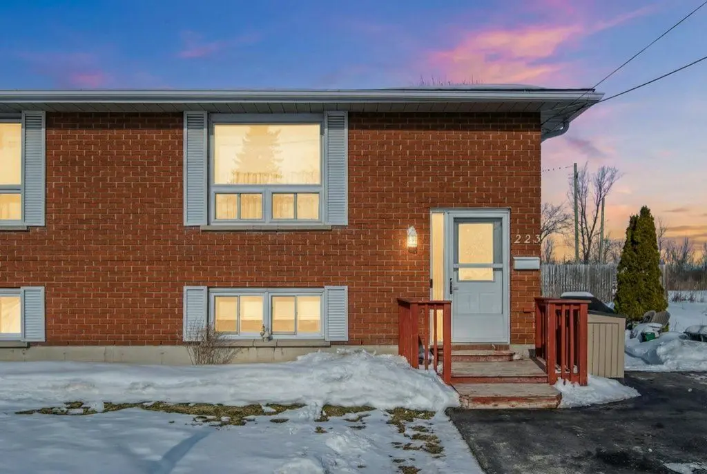 Greater Napanee, ON K7R 1C8,223 Newburgh RD