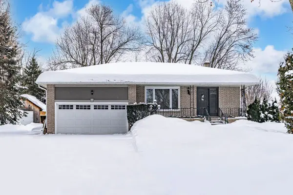 5853 Yonge ST, Innisfil, ON L0L 1K0