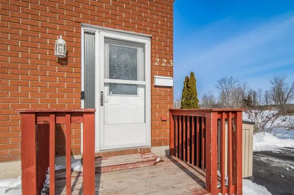 Greater Napanee, ON K7R 1C8,223 Newburgh RD