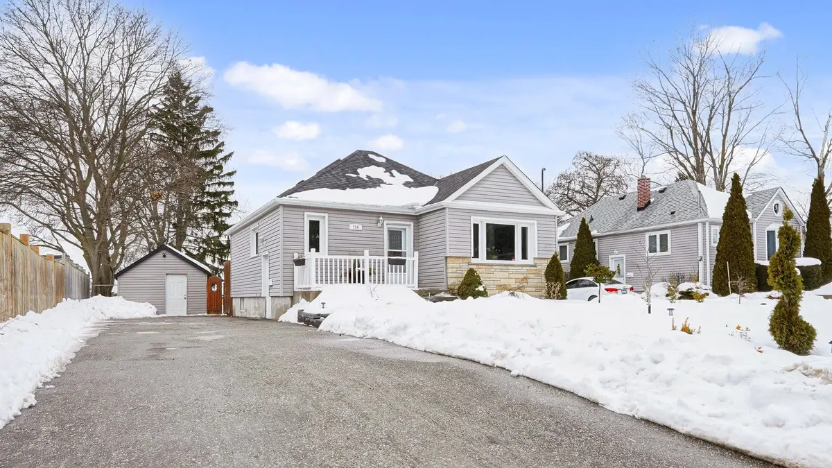 734 Hortop ST, Oshawa, ON L1G 4N9