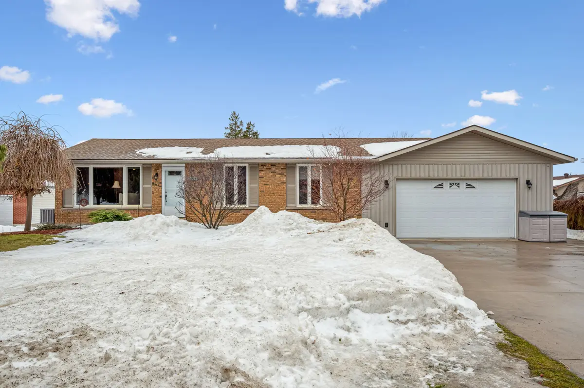 3972 Burns ST, Perth East, ON N0B 2P0