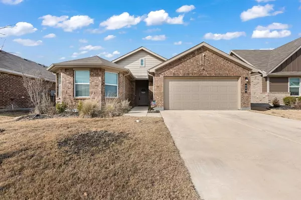 608 Breckenridge Park Drive, Alvarado, TX 76009