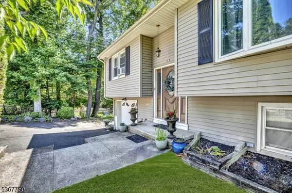 51 Mountain Ave, Rockaway Twp., NJ 07866