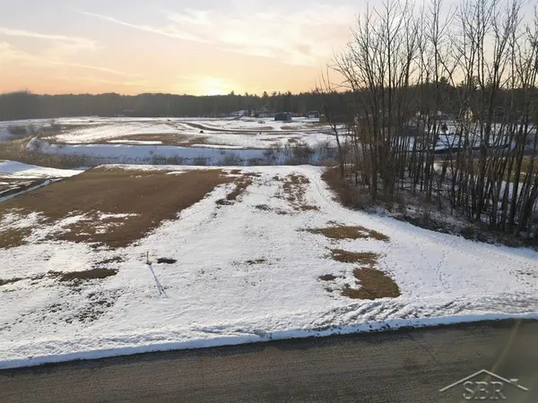 Lot 8 E Shoreline DR, Hope Twp, MI 48628