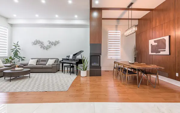 1834 Appleview RD, Pickering, ON L1V 1T8