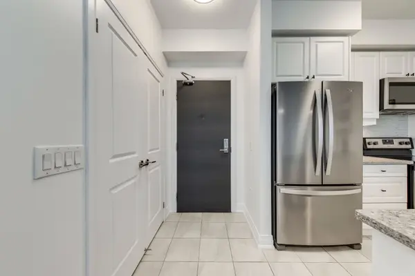 2388 Khalsa Gate #307, Oakville, ON L6M 4J2