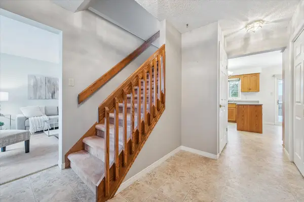 43 Brady LN, Guelph, ON N1L 1A4