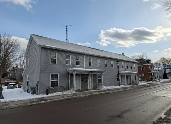 275 Bridge ST, Carleton Place, ON K7C 3H5
