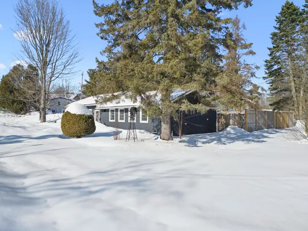 293 Hiram ST, Bracebridge, ON P1L 2C3