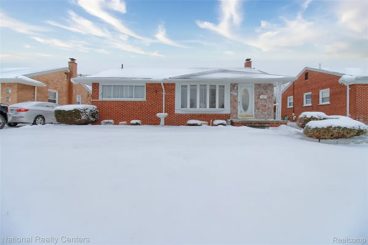 6511 Henry Ruff RD, Garden City, MI 48135