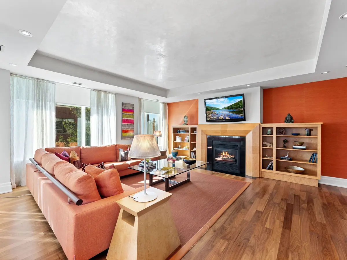 155 St. Clair AVE W #603, Toronto C02, ON M4V 0A1