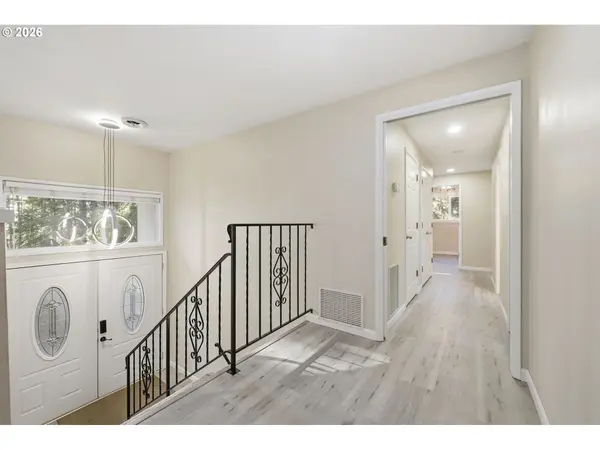 85217 WINDING WAY, Pleasant Hill, OR 97455