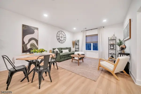 201 Encampment Ct, Montville Twp., NJ 07082