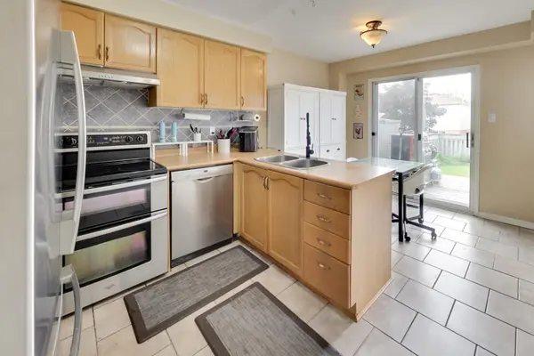 Innisfil, ON L9S 1Y6,1238 Benson ST