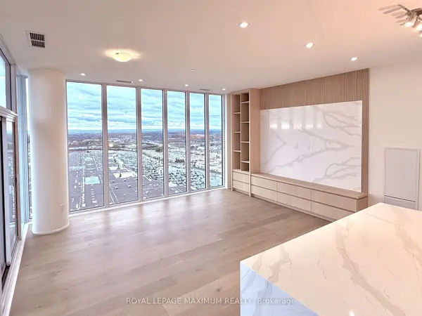 9000 Jane ST #PH 212, Vaughan, ON L4K 2M9