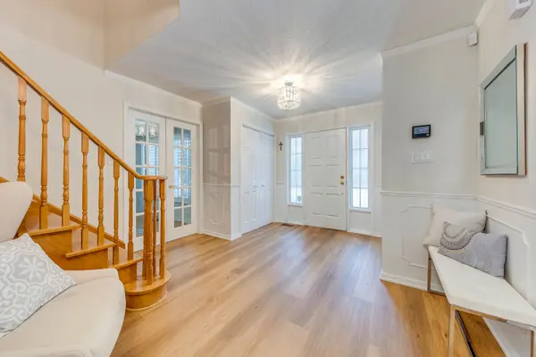 185 All Saints CRES, Oakville, ON L6J 5Y6