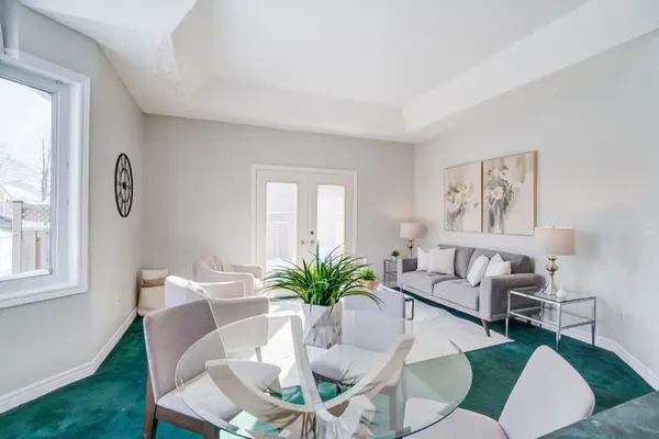 1 Greentrail DR, Hamilton, ON L0R 1W0