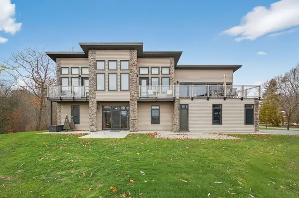 4646 Stair Step LN, Frontenac, ON K0H 1H0