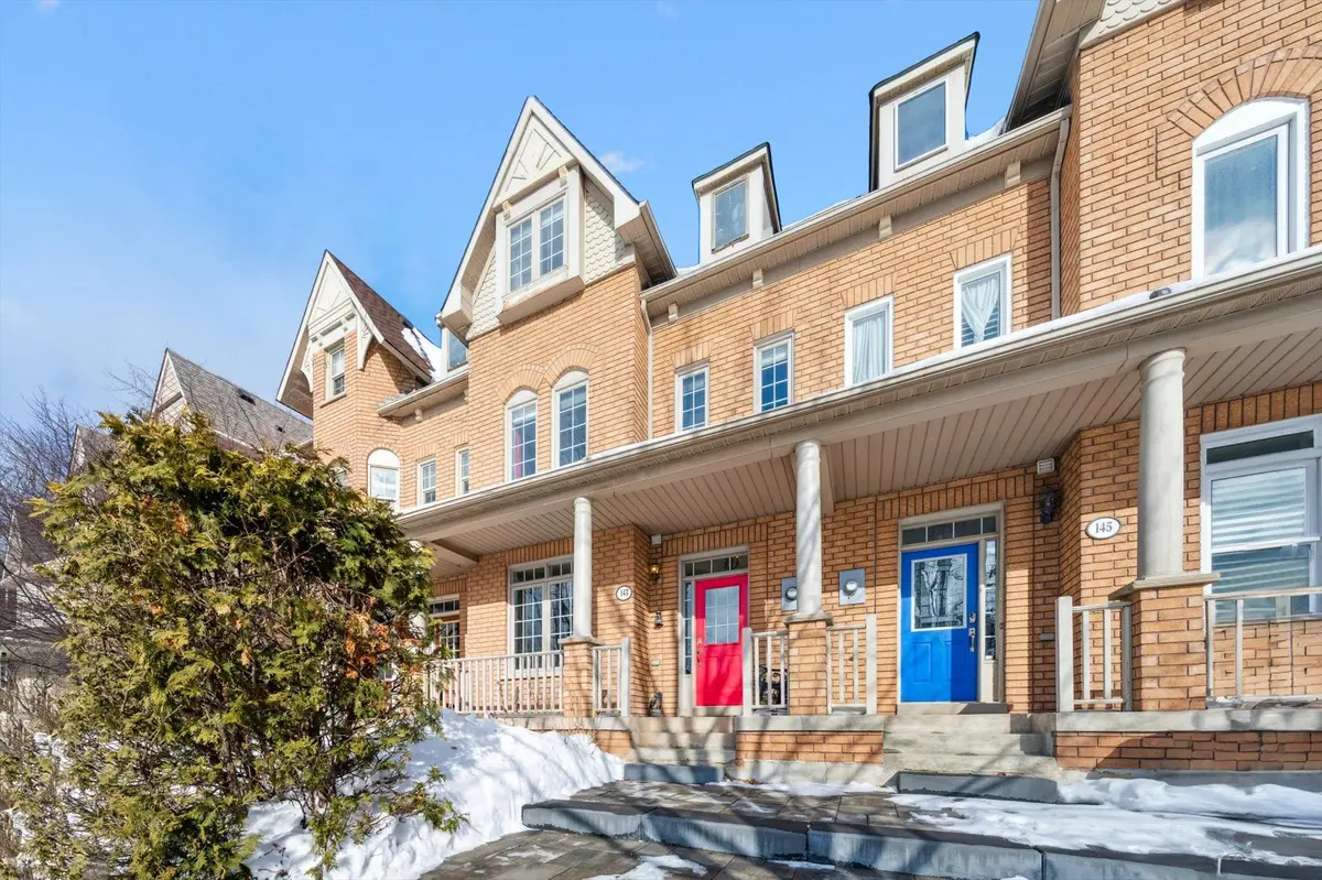 143 GLENASHTON DR, Oakville, ON L6H 6N2