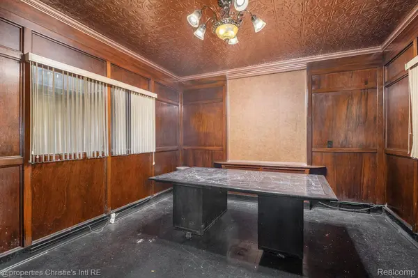 2731 JEROME ST, Detroit, MI 48212