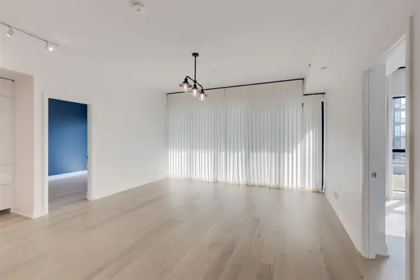 33 Frederick Todd WAY #816, Toronto C11, ON M4G 0C9