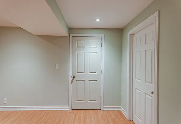 84 Maple Valley RD, Vaughan, ON L6A 0X8