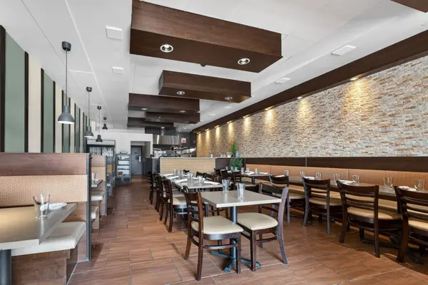 4000 Steeles AVE W #15, Vaughan, ON L4L 4V9