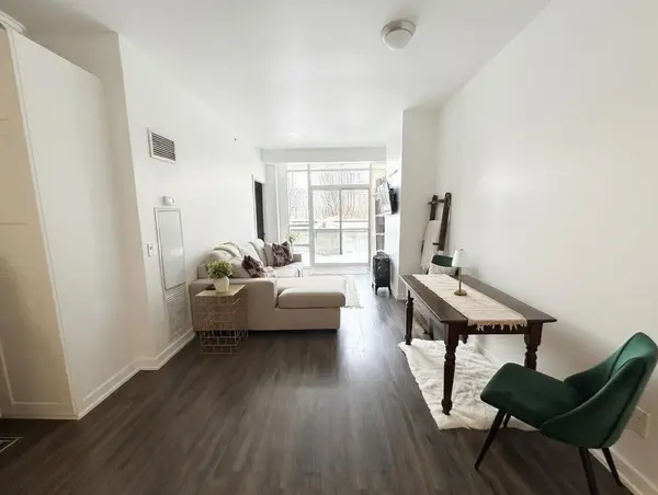 8 Fieldway RD #414, Toronto W08, ON M8Z 3L1