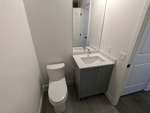 2343 Khalsa Gate #527, Oakville, ON L6M 4J2