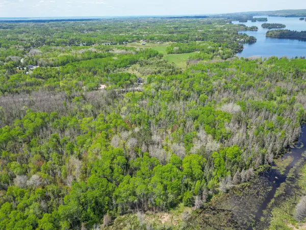 13 One Mile RD, East Ferris, ON P0H 1K0