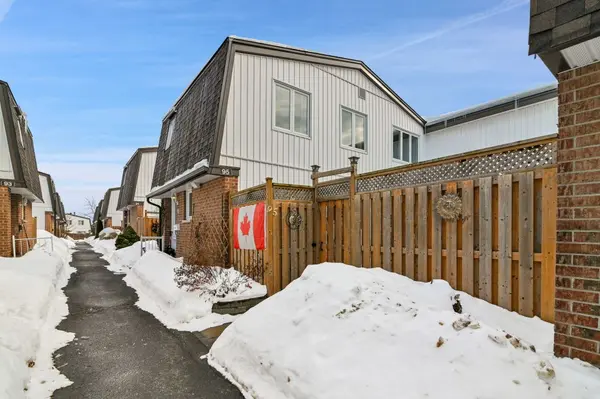 837 Eastvale DR #95, Beacon Hill North - South And Area, ON K1J 7T5