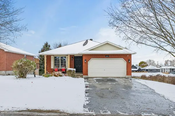 423 King ST E, Wellington North, ON N0G 2L2