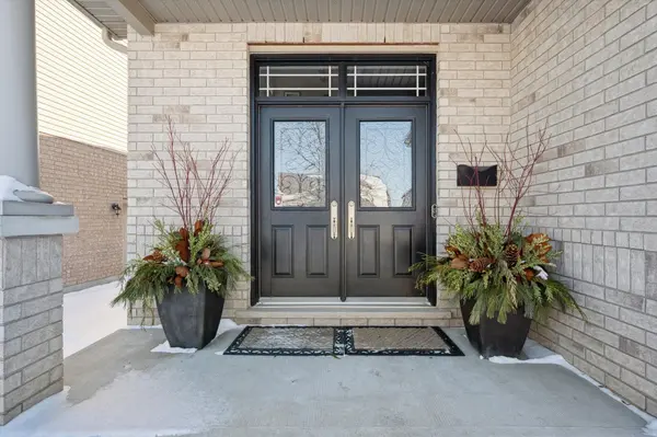 16 Hall AVE, Guelph, ON N1L 0B3