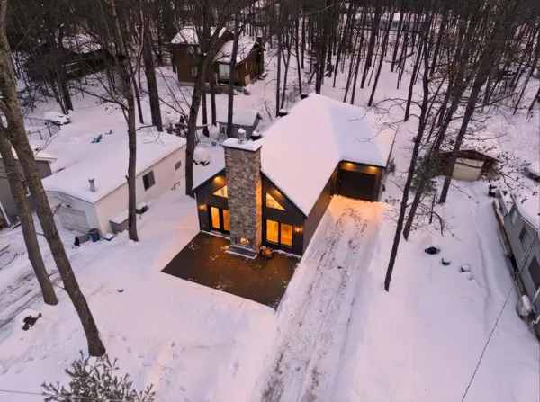 557 Bayview DR, Constance Bay - Dunrobin - Kilmaurs - Woodlawn, ON K0A 3M0