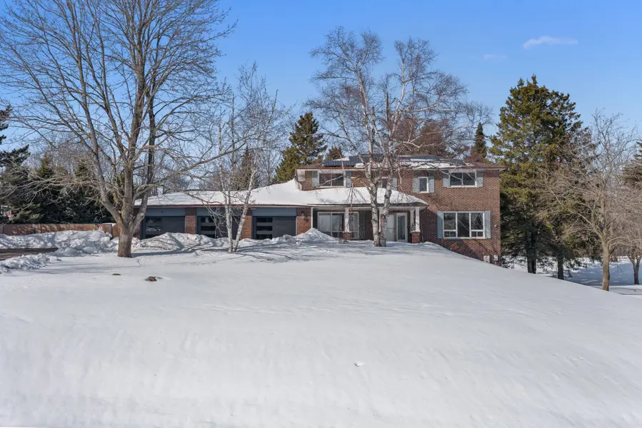 14 Birchview DR, Caledon, ON L7K 0L5