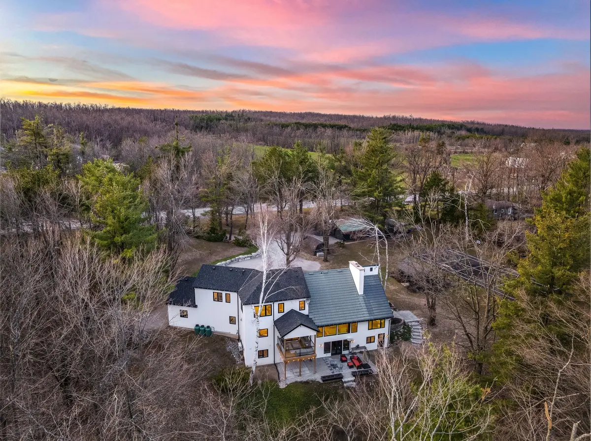 1359 Old Barrie RD E, Oro-medonte, ON L0L 1T0