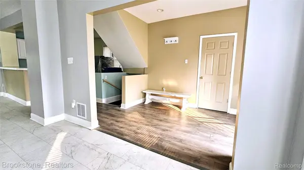 2520 Seyburn ST, Detroit, MI 48214