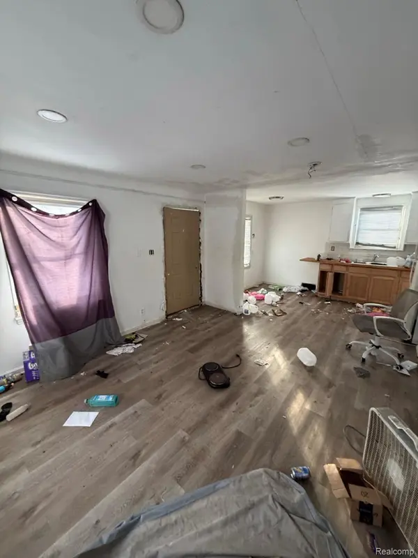 15225 E State Fair ST, Detroit, MI 48205