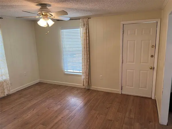 3304 Huron Trail, Lake Worth, TX 76135