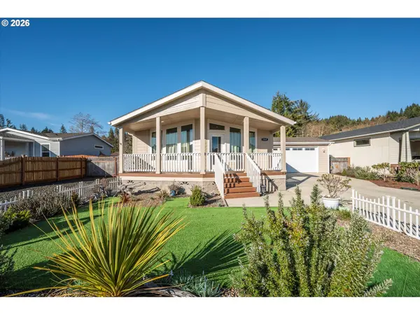 Lakeside, OR 97449,1060 CEDAR LOOP