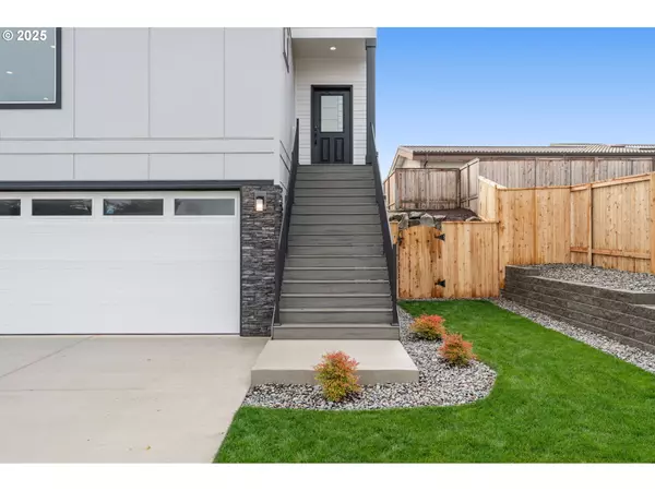 Vancouver, WA 98685,1105 NW 111TH CIR