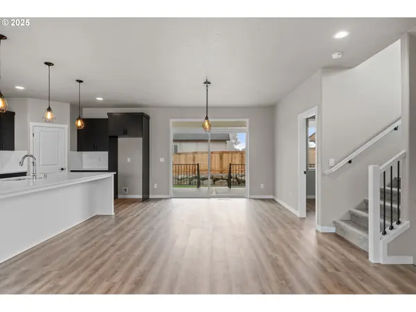 1105 NW 111TH CIR, Vancouver, WA 98685